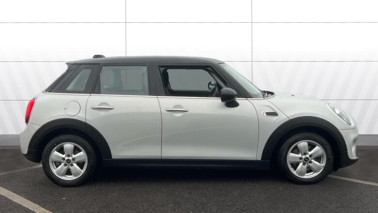 MINI Hatchback 1.5 Cooper II 5dr Petrol Hatchback